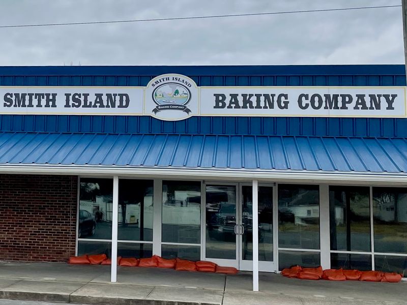 A Waterside Bakeshop With Statewide Pull A Waterside Bakeshop With Statewide Pull
