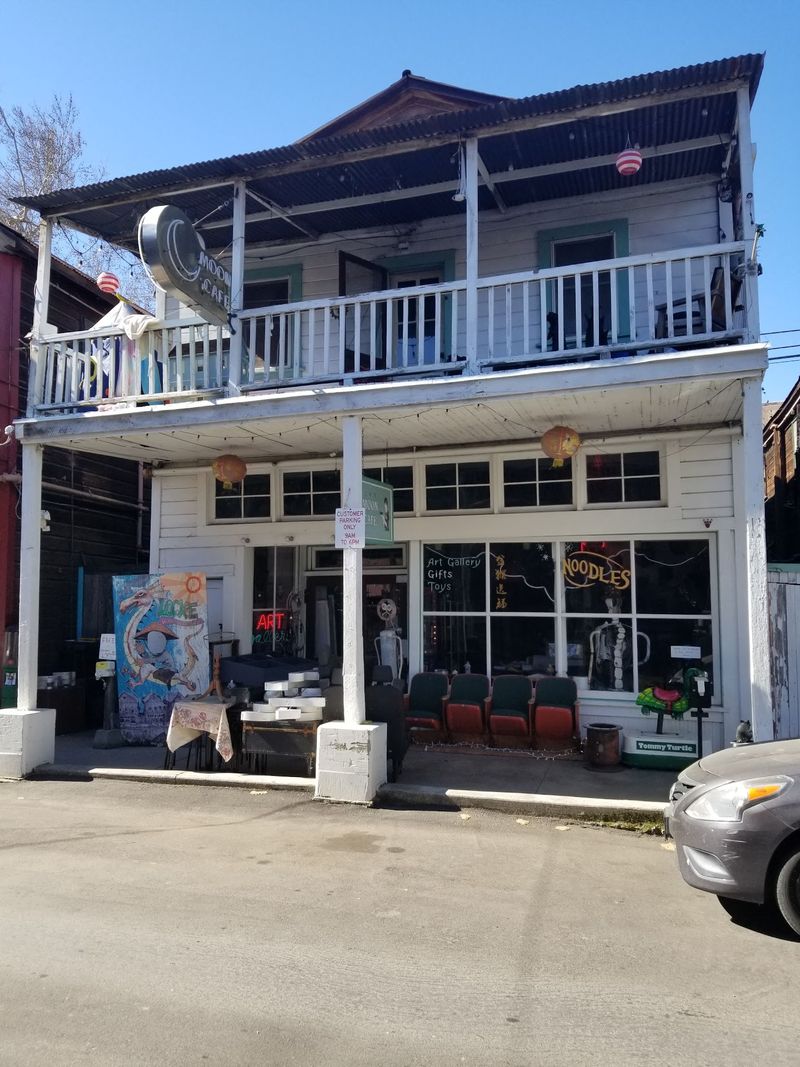 Al the Wop's Restaurant: The Most Legendary Dive Bar in the Delta