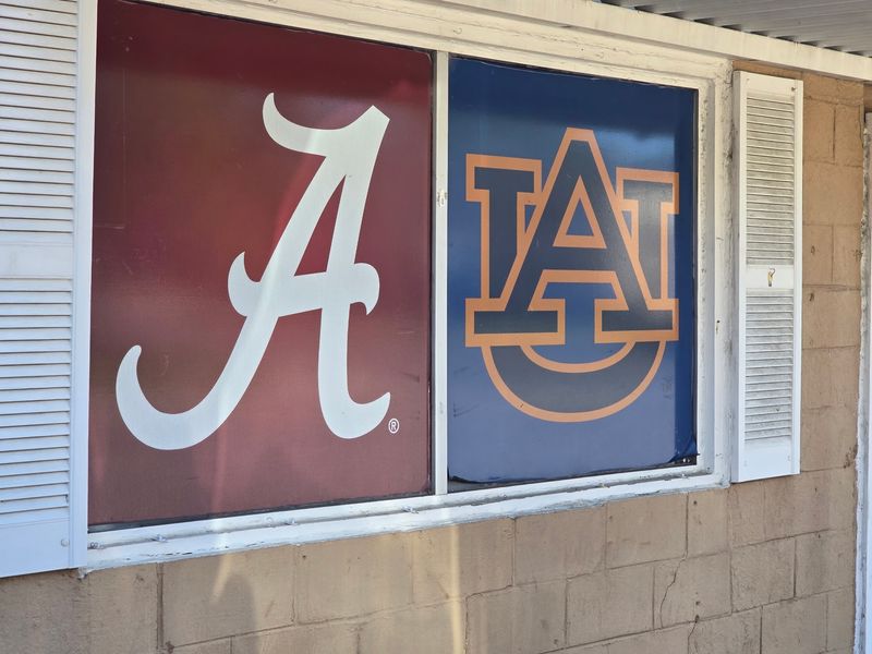 Alabama and Auburn Rooms Under One Roof