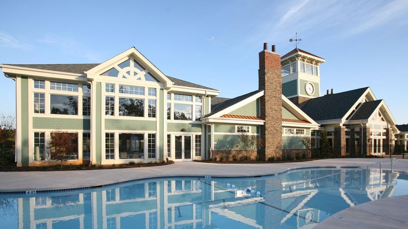Amenities And Clubs Built For An Active Retirement