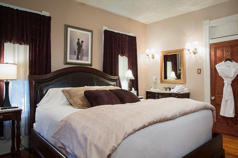 Amenities and Practical Details to Know