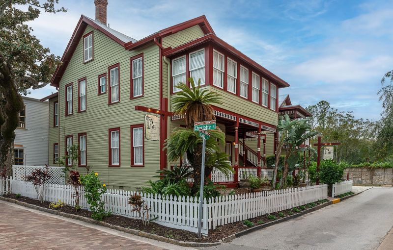 An 1895 House With Cadiz Street Roots