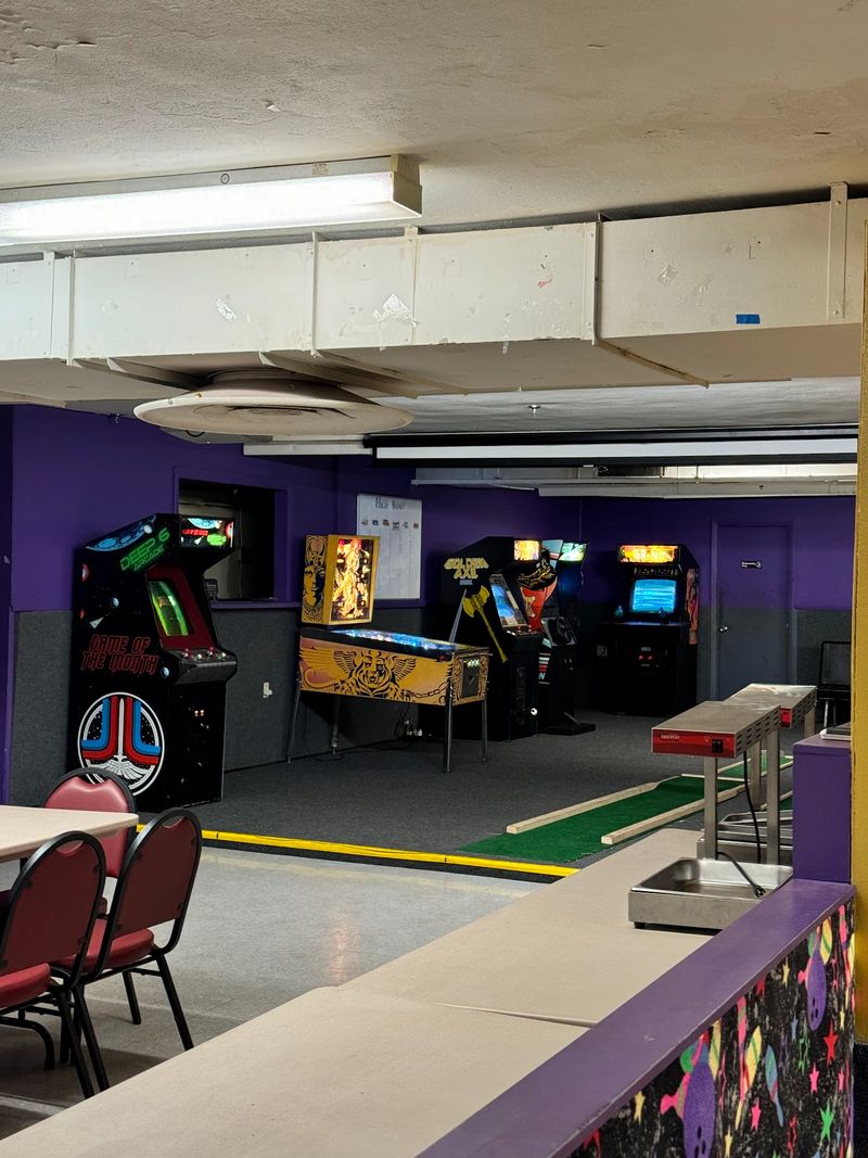 An Arcade Frozen in Time
