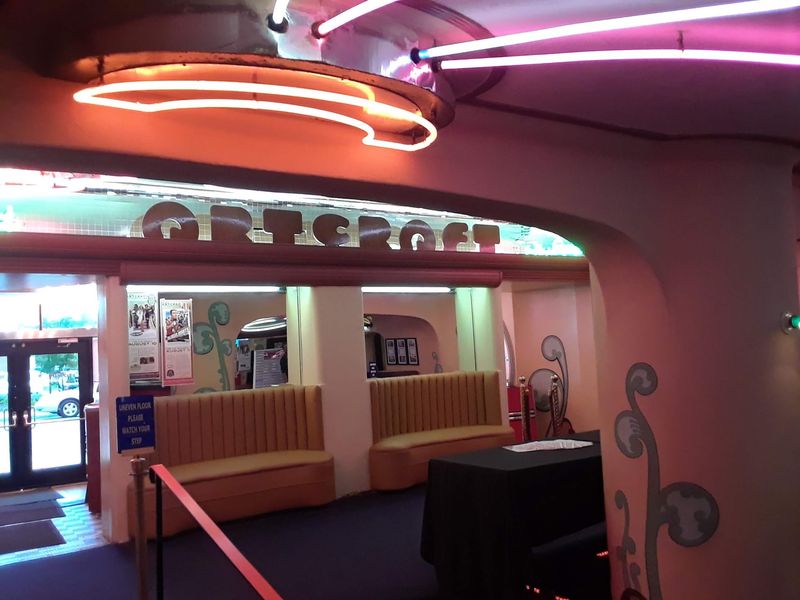 An Atmosphere Built for Families and Date Nights An Atmosphere Built for Families and Date Nights