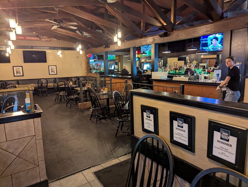 An Atmosphere for Date Nights and Big Groups
