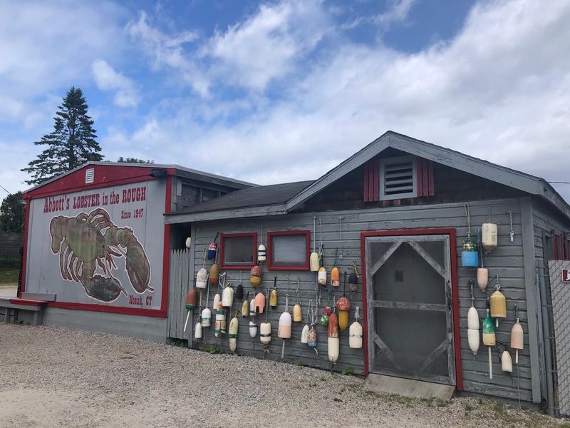 An Old-School Summer Shack With Deep Roots