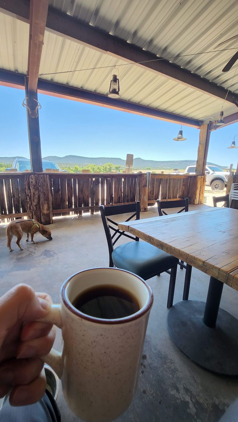 An Outdoor Stop for Adventurers and Their Dogs