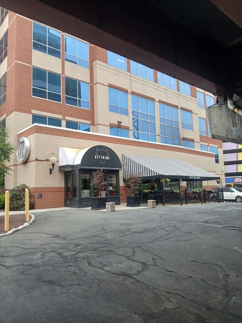 Angelo's 677 Prime, Albany