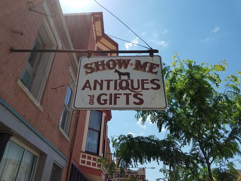 Antique Stores and Curious Little Shops
