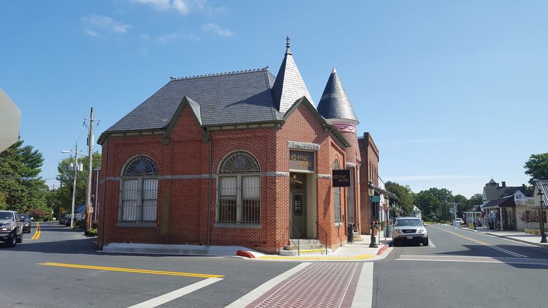 Architecture That Rewards A Slow Walk