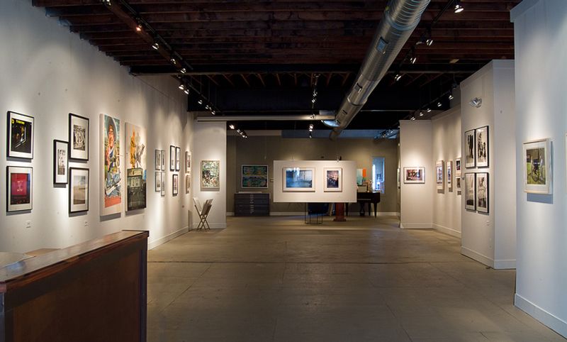Art Galleries Between Bites