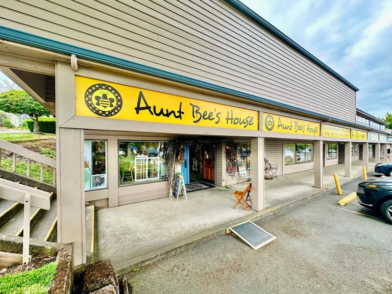 Aunt Bee's Home Cookin, Salem, Indiana