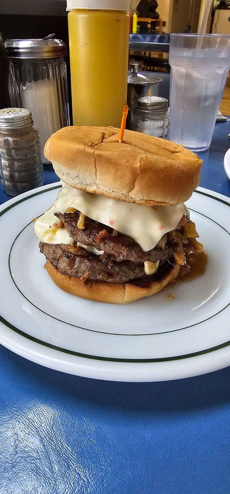 Award-Winning Cheeseburgers That Stole the Spotlight