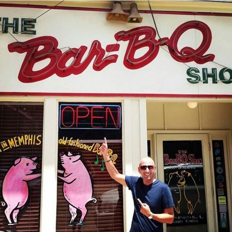 Bar-B-Q Shop, Memphis area classics near Collierville