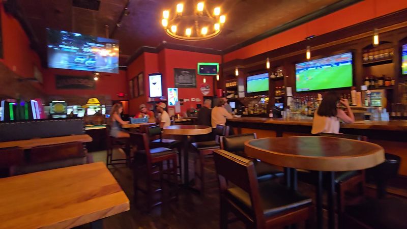 Bar Cicero, Akron