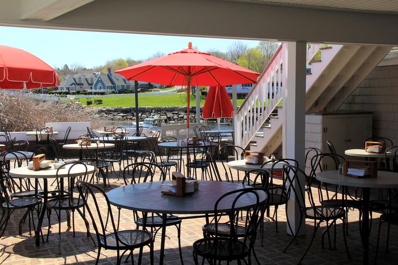 Barnacle Bill's Crab House, Rocky River