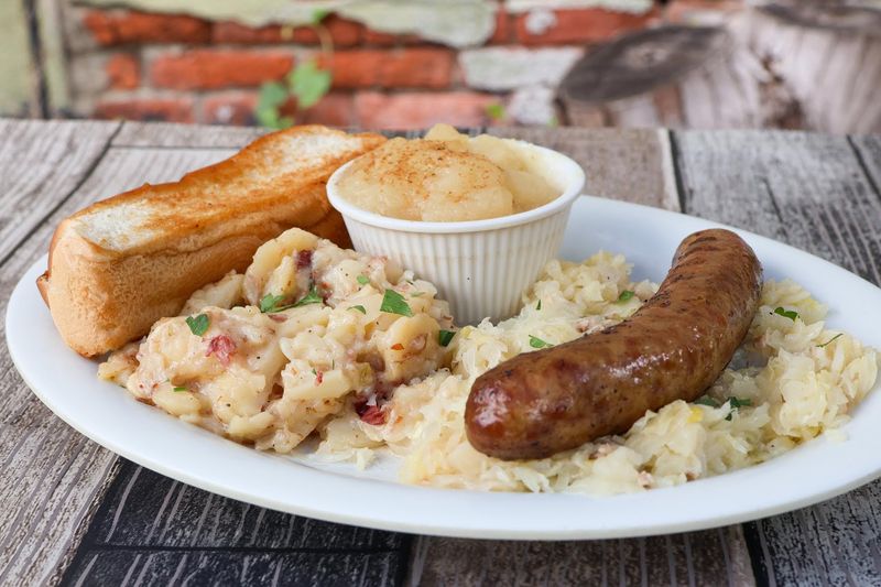 Bavarian Plates Made The Old-Fashioned Way