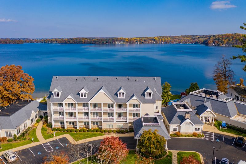Bay Pointe Inn, Shelbyville