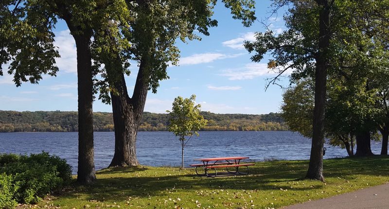 Bayport BBQ area lakeside spots, Bayport