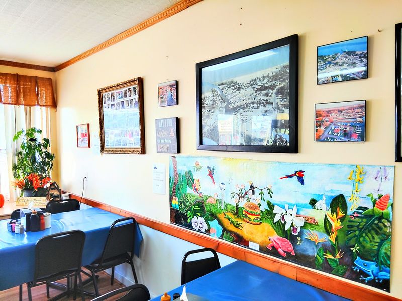Beach-Themed Decor That Sets a Fun, Relaxed Mood