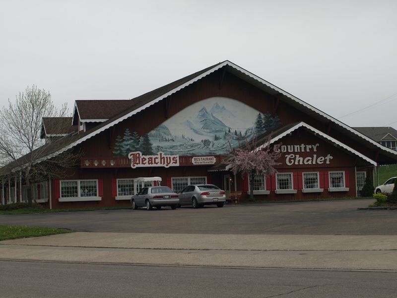 Beachy's Country Chalet, Sugarcreek