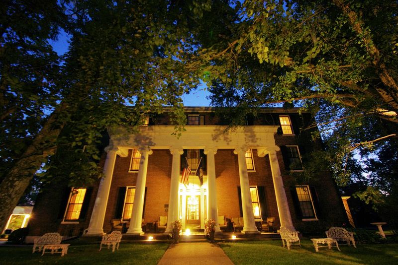 Beaumont Inn, Harrodsburg, Kentucky