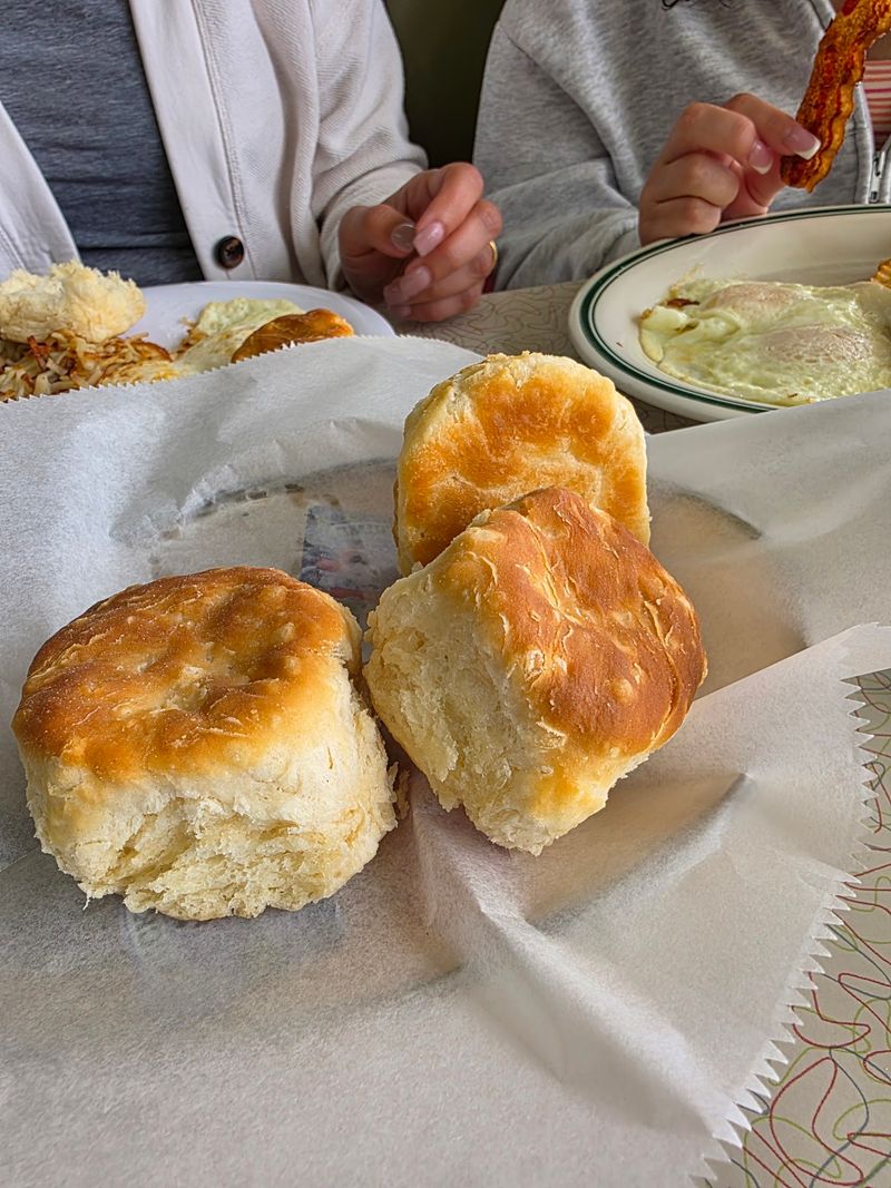 Biscuits That Taste Like Grandmother's Kitchen