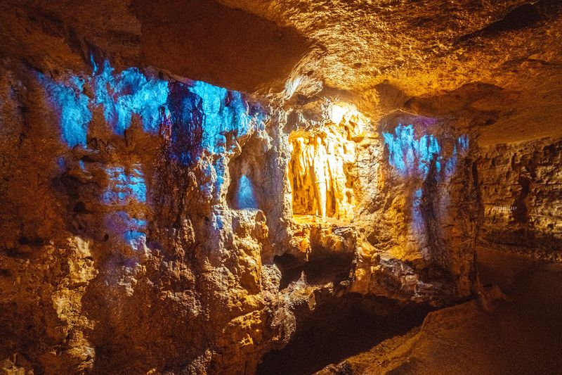 Black Lights and Glowing Minerals