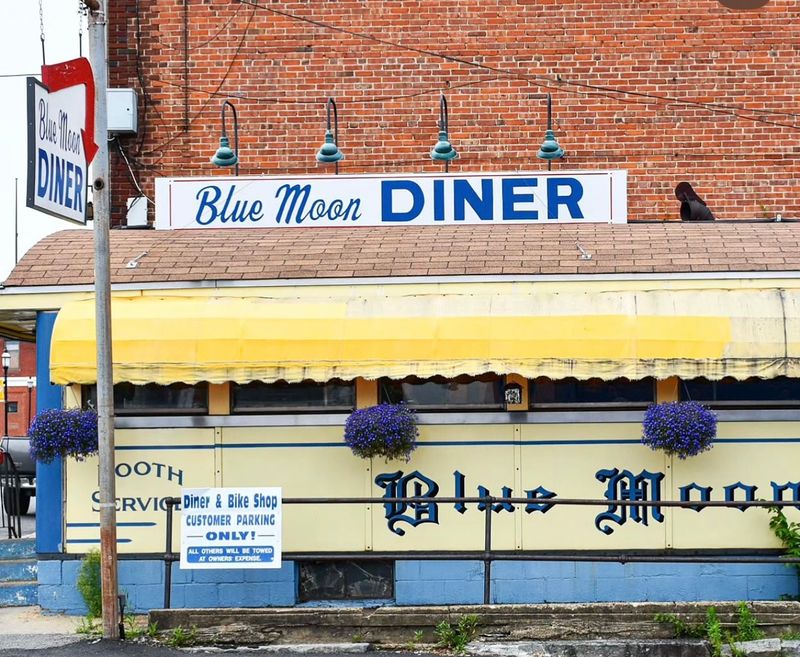 Blue Moon Diner, Gardner
