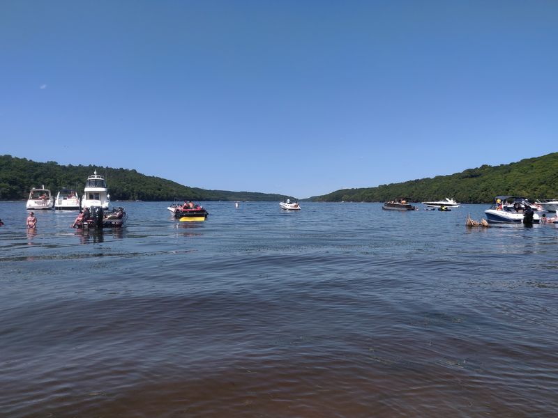 Boaters, Anglers, and Slow Afternoons on the Water