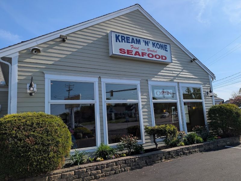 Bob's Clam Hut style spots aside, Kream N Kone, Dennis, MA