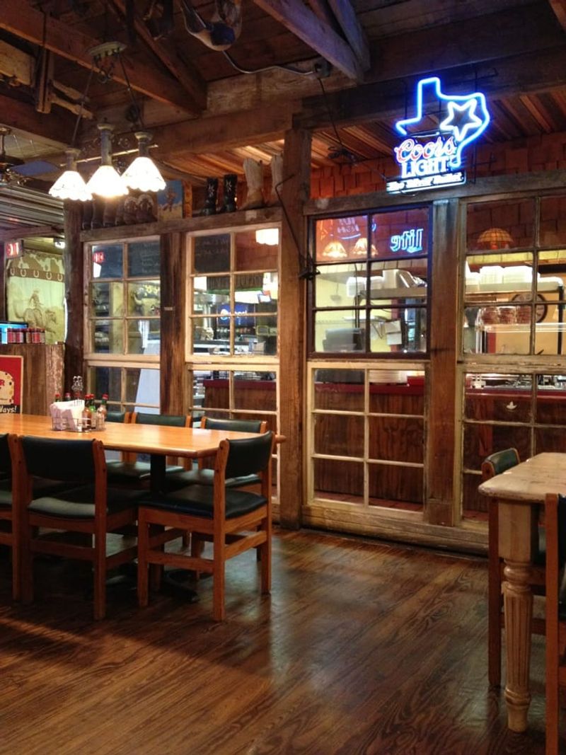 Bodacious Bar-B-Q and Catfish, Longview, Texas