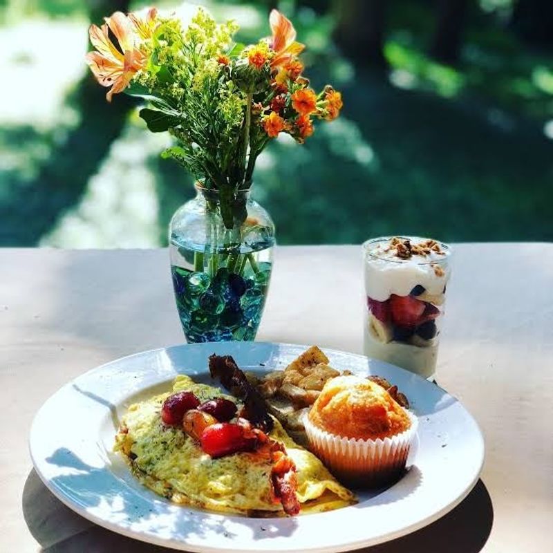Breakfast, Cookies, and Round-the-Clock Coffee