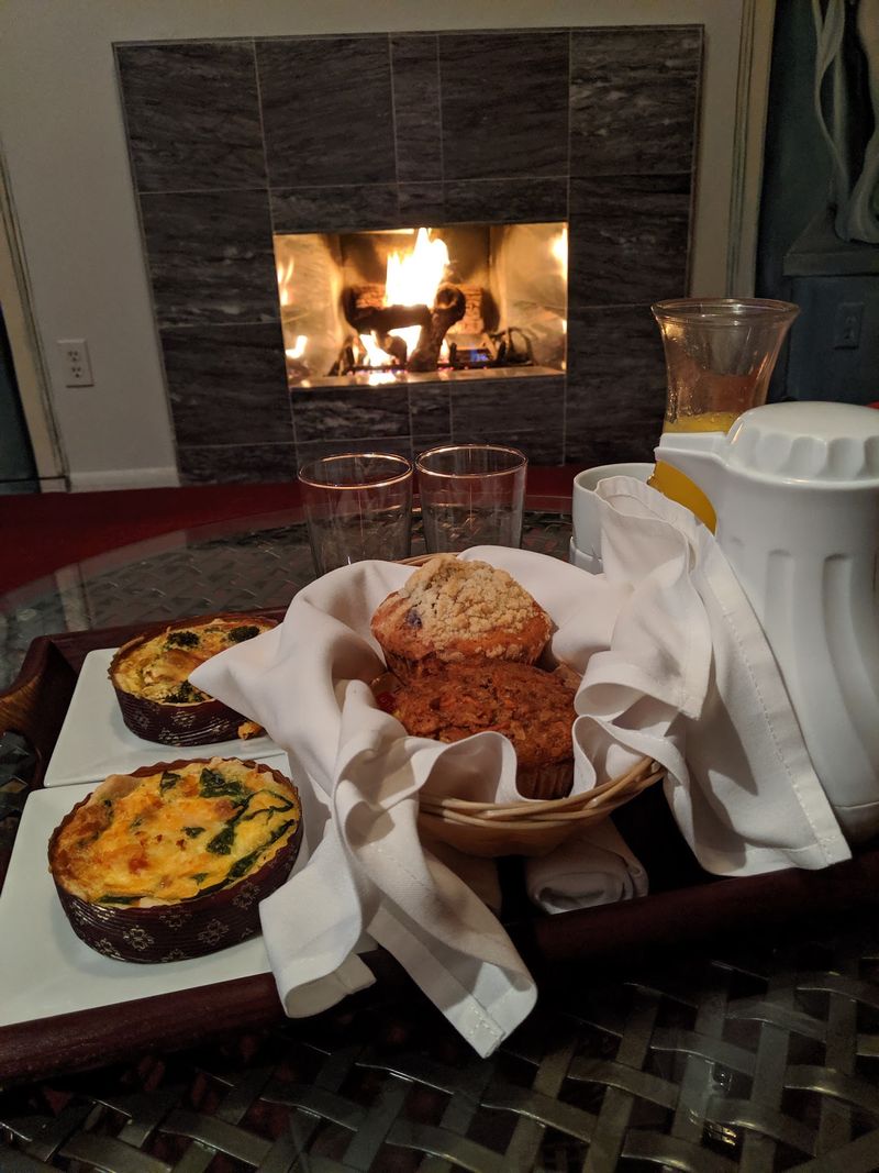 Breakfast Delivered Right to Your Door Breakfast Delivered Right to Your Door