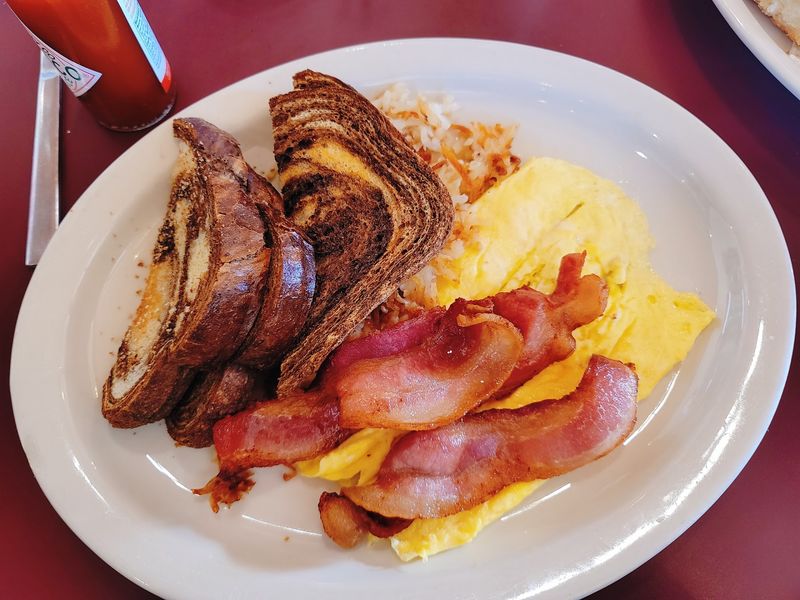Breakfast From Six In The Morning