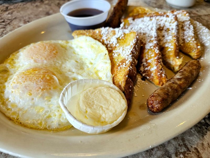 Breakfast Plates Built for Big Appetites Breakfast Plates Built for Big Appetites