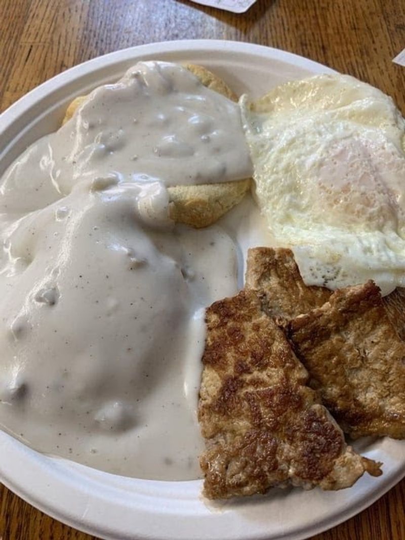 Breakfast Plates and Biscuits Worth Rising For