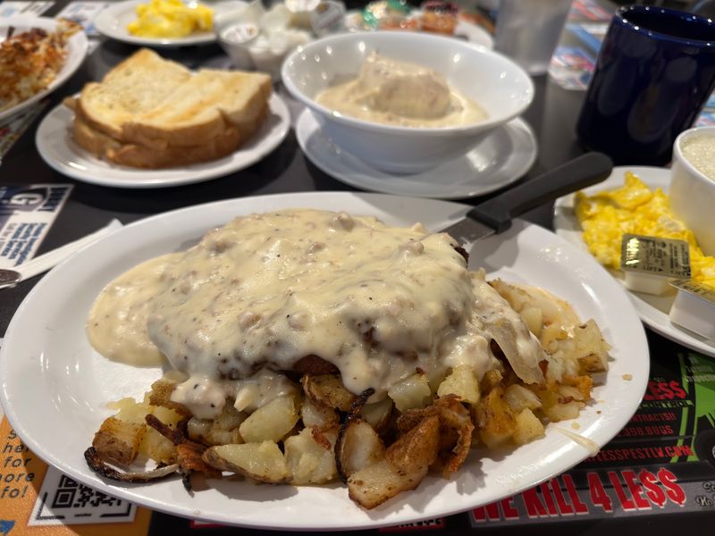 Breakfast Plates and Diner Classics Breakfast Plates and Diner Classics