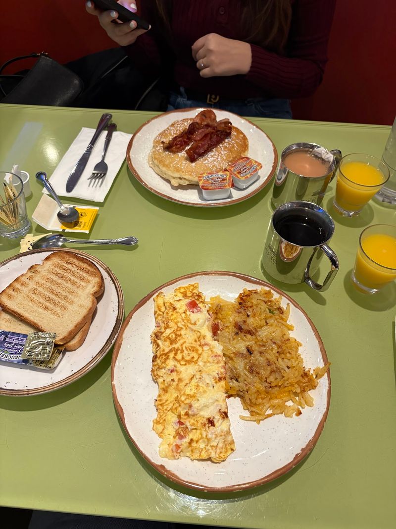Breakfast Served From Open to Close Breakfast Served From Open to Close