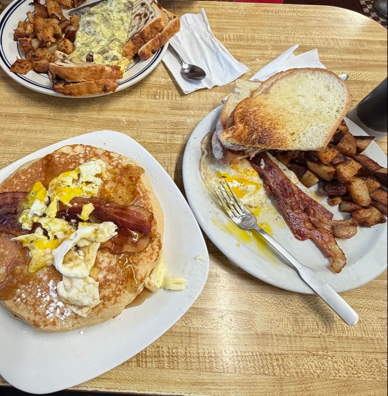 Breakfast That Draws A Crowd