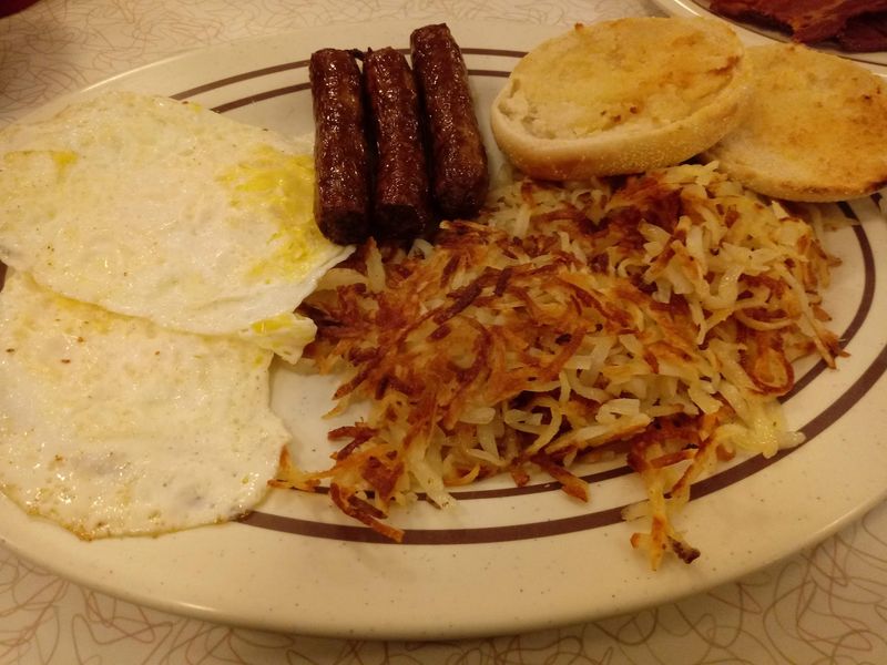 Breakfast That Draws a Crowd