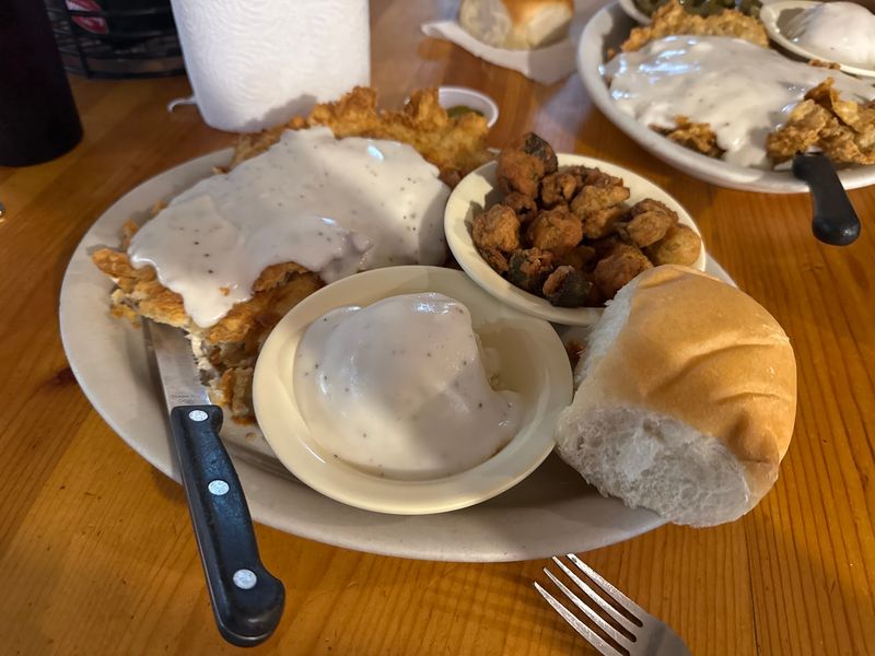Breakfast That Hits the Road-Trip Sweet Spot Breakfast That Hits the Road-Trip Sweet Spot