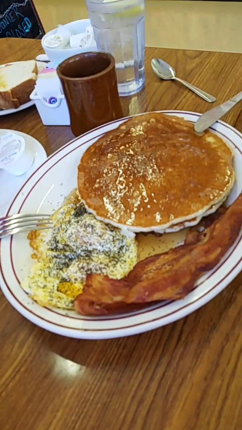 Breakfast That Keeps Locals Loyal