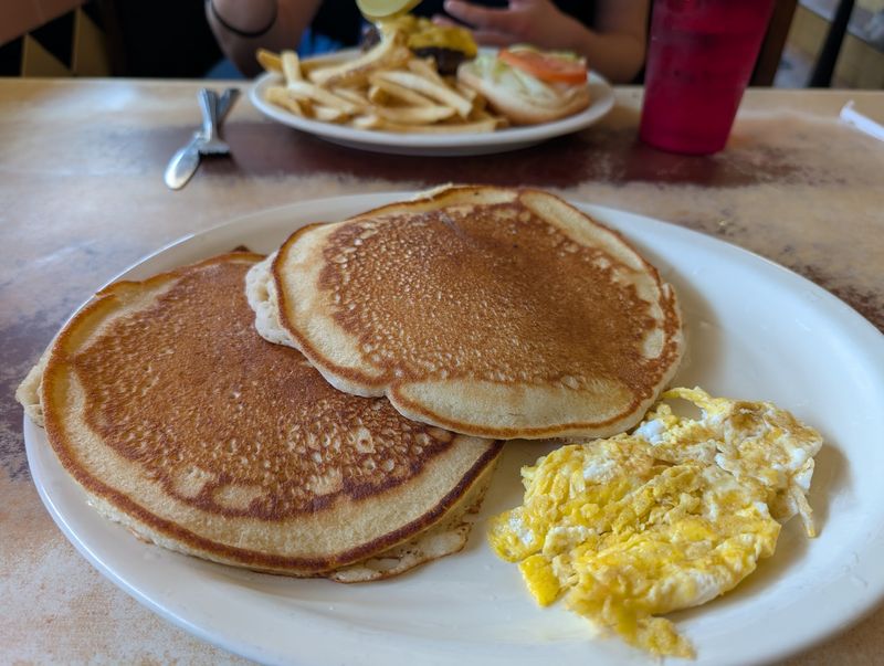 Breakfast Worth the Early Alarm Breakfast Worth the Early Alarm