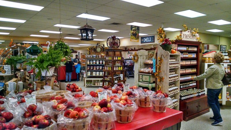 Brown's Orchards and Farm Market, Loganville, PA