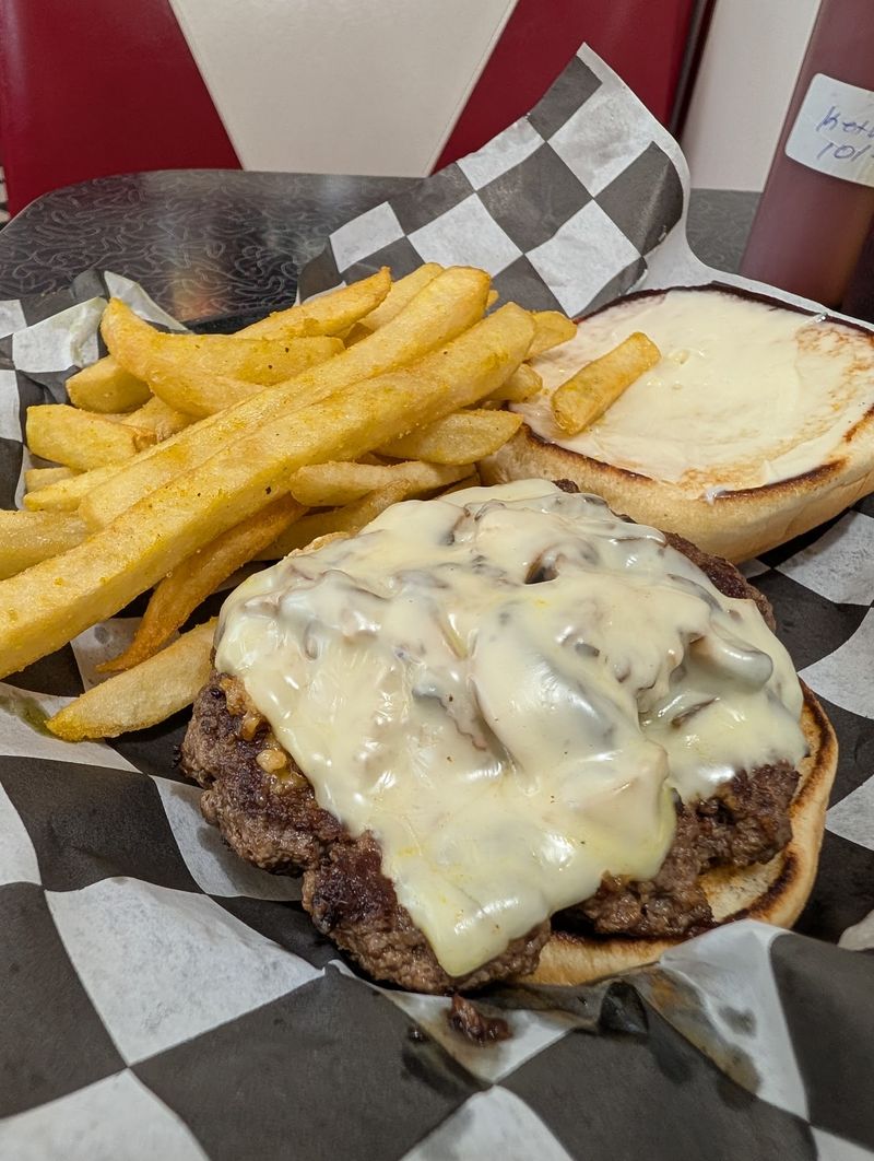 Burgers, Melts, And Diner Classics Burgers, Melts, And Diner Classics