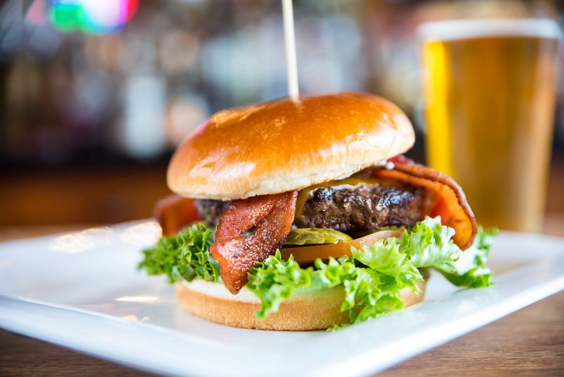 Burgers That Earn the Drive Burgers That Earn the Drive