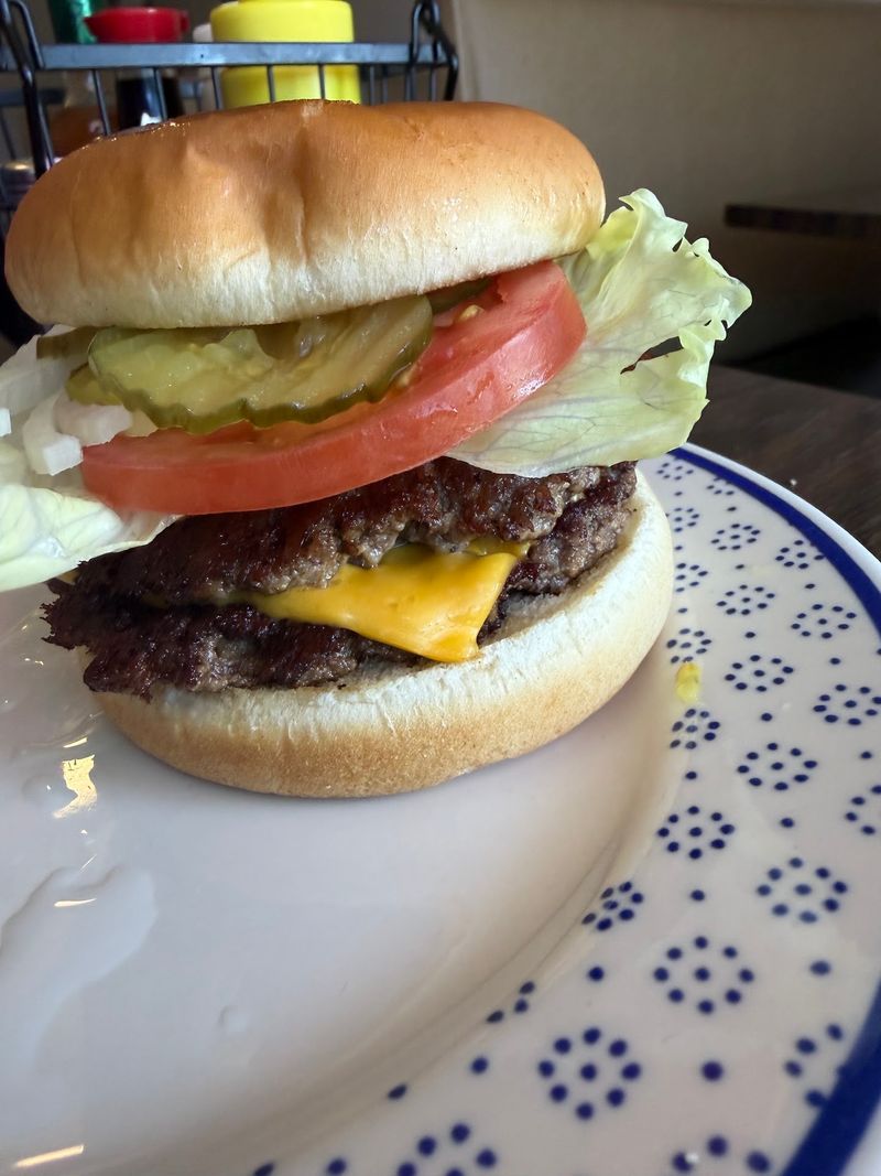 Burgers With a Cult Following Burgers With a Cult Following