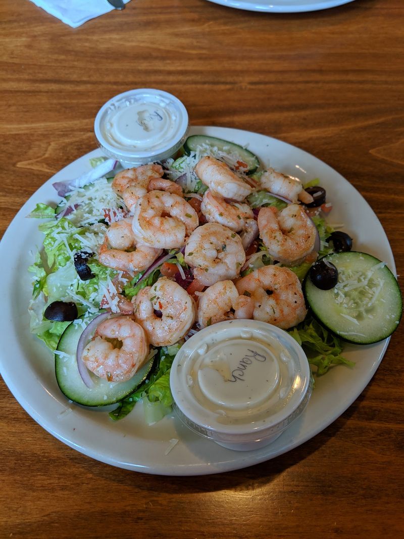 Burgers and Seafood Worth the Drive