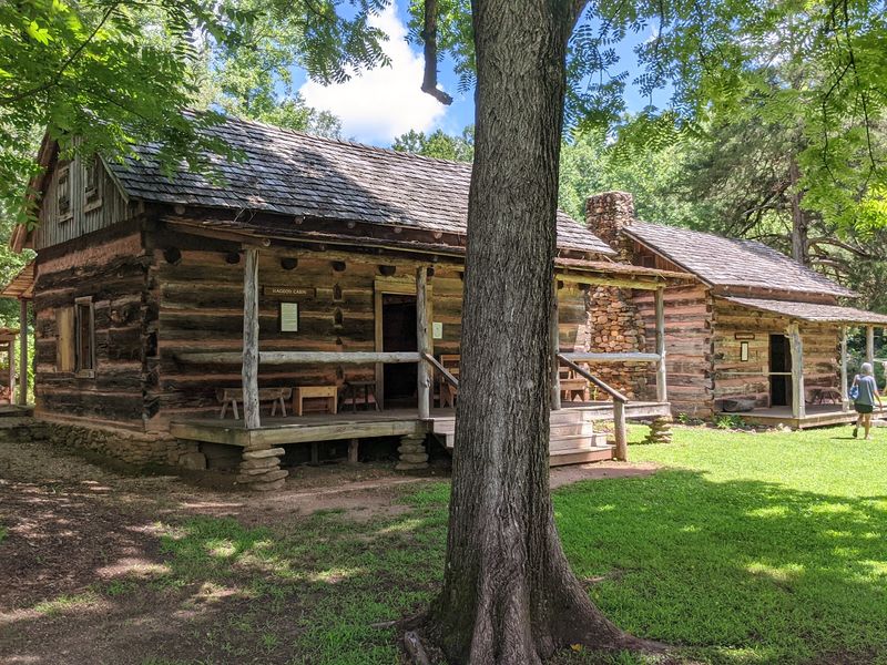 Cabins That Carry the 1700s and 1800s